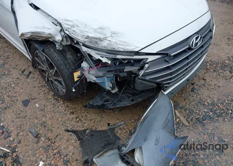 2020 Hyundai Elantra Limited из США, поврежденный, VIN 5NPD84LF7LH500729